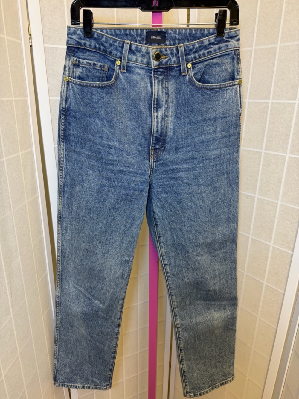 KHAITE
Abigail Stretch cropped high-rise straight-leg jeans
Color: Light denim - Picture 5 of 11